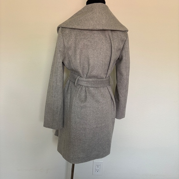 Ann Taylor Gray Herringbone Shaw Wrap Coat - Picture 3 of 6